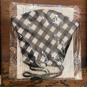 NWT-TORY BURCH FACE MASK NEW SEALED